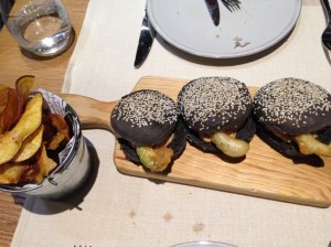 Salmora - squid ink buns with crab and avocado